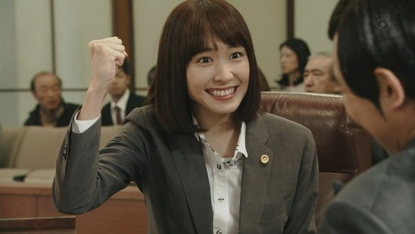 【皇家华人】街头起丘比特小只马美发师剧照3